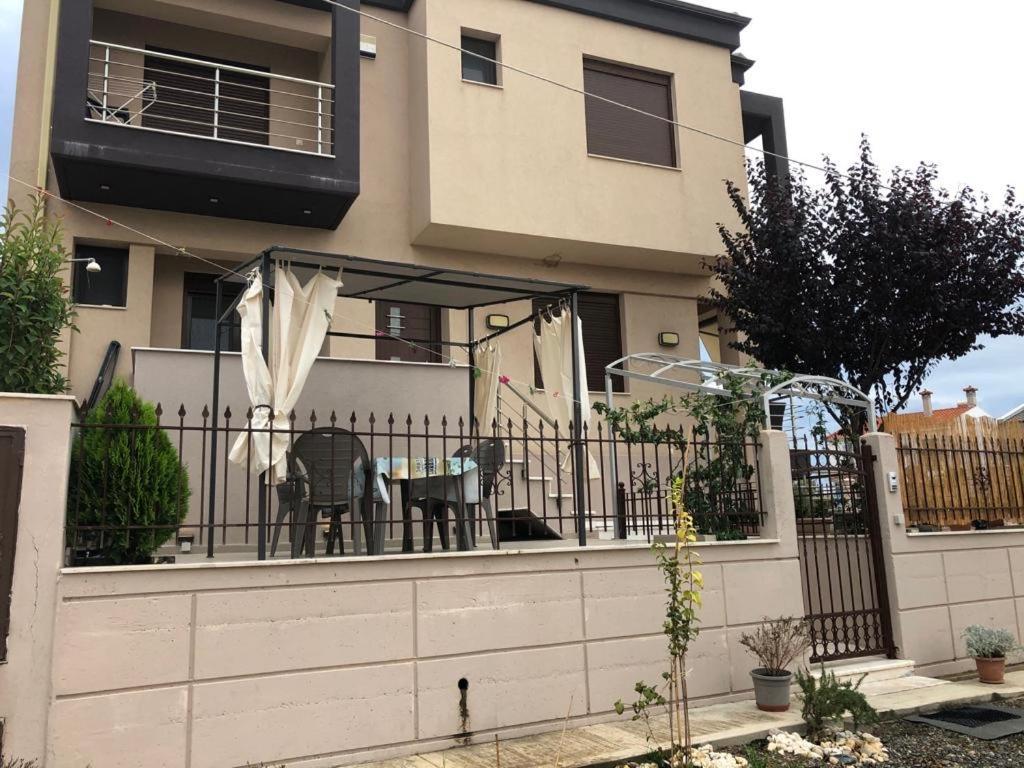 AM Beach House Nea Moudania Exterior foto